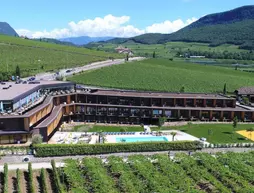 Hotel Thalhof am See | Trentino-Alto Adige - Güney Tirol (il) - Caldaro Sulla Strada del Vino - Sankt Josef Am See