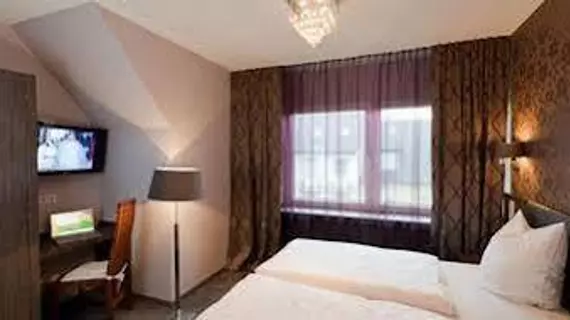 Metropol-Rooms | Kuzey Ren-Westfalia - Düsseldorf (ve civarı) - Düsseldorf - Stadtmitte