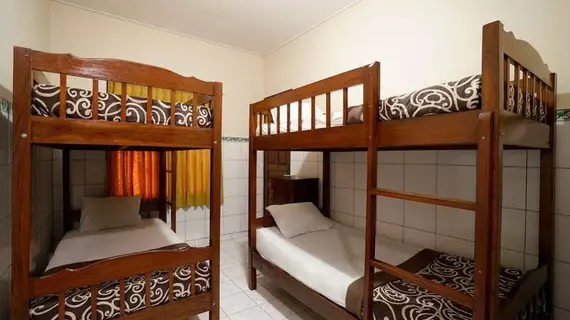 Gong Corner Guesthouse 2 | Bali - Kuta - Legian Kent Merkezi