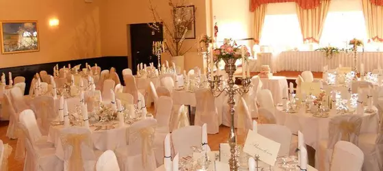 The Rhu Glenn Country Club Hotel | Waterford (kontluk) - Waterford