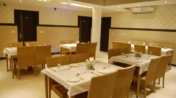 Hotel Diamond Plaza | Pencap - Chandigarh (ve civarı) - Chandigarh