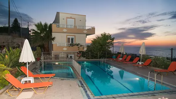 Sunrise Apartments | Girit Adası - Rethimnon (bölge) - Rethimnon