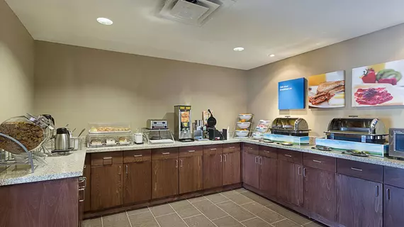 Comfort Inn and Suites Zachary | Louisiana - Baton Rouge (ve civarı) - Zachary