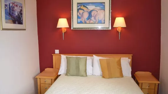 London Inn | Gloucestershire (kontluk) - Cotswold District - Cheltenham