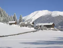 Natur Residenz Blaslerhof | Trentino-Alto Adige - Güney Tirol (il) - Valle di Casies - Prateria