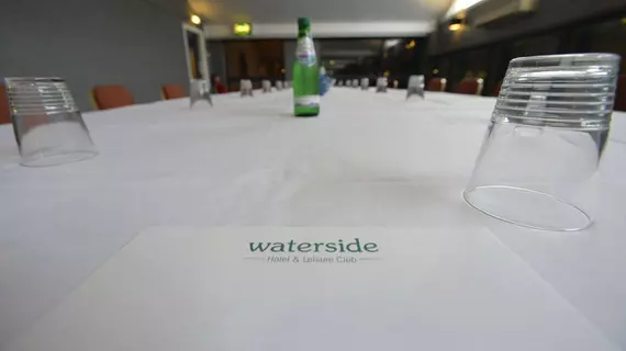 Waterside Hotel & Leisure Club | Manchester (ve civarı) - Wythenshawe - Didsbury