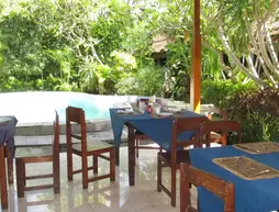 Adus Beach Inn | Bali - Kuta - Legian Kent Merkezi