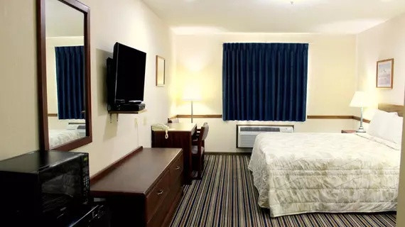 Desoto Inn and Suites Missouri Valley | Iowa - Council Bluffs (ve civarı) - Missouri Valley