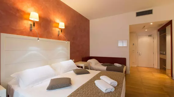 Floris Hotel | Lazio - Roma (ve civarı) - Roma Kent Merkezi - Rione XVIII Castro Pretorio