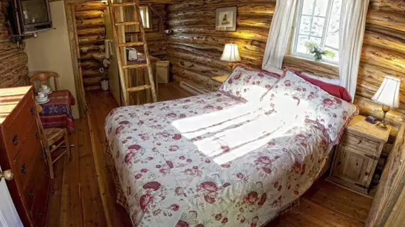 Log Cabin Motel | Wyoming - Pinedale