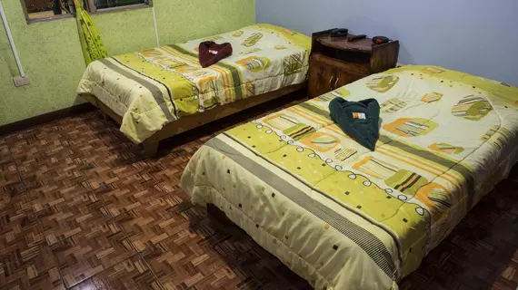 Kaps Place Hotel B & B | Alajuela (ili) - San Jose (ve civarı) - San Jose