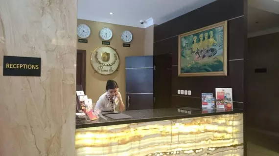 Prima In Smart Hotel | Yogyakarta Özel Bölgesi - Yogyakarta (ve civarı) - Yogyakarta - Gedongtengen