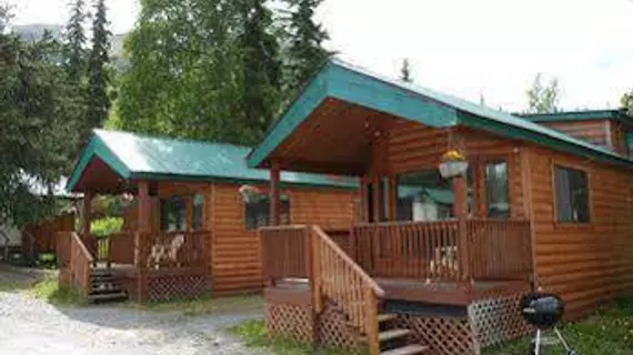 Gwin's Lodge & Roadhouse Est. 1952 | Alaska - Cooper Landing