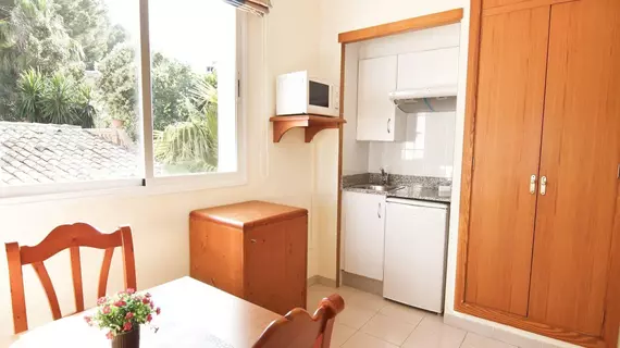 Apartamentos Niza | Balearic Adaları - Mayorka Adası - Calvia - Peguera