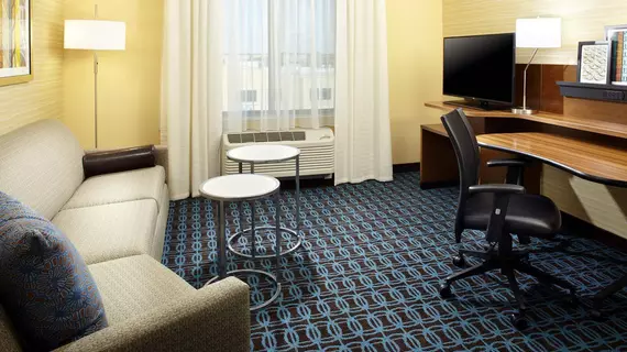 Fairfield Inn and Suites Wheeling Triadelphia at The Highlands | Batı Virginia - Wheeling (ve civarı) - Triadelphia