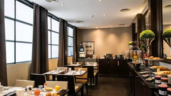 Mercure Paris St Lazare Monceau | Ile-de-France - Paris - 17th Arrondissement - Batignolles