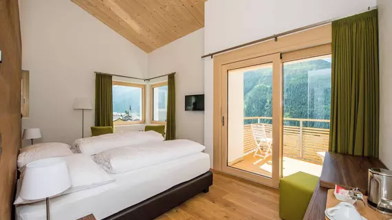 Guarda Lodge | Maloja District - Graubuenden - Guarda