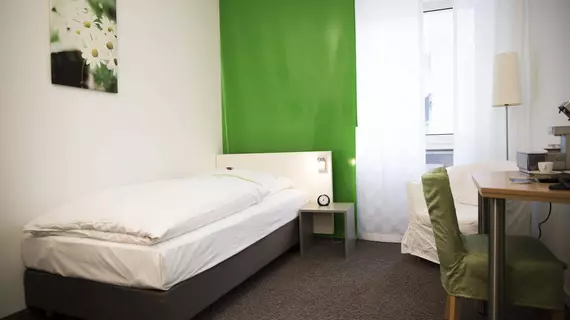 Max Hotel Garni | Kuzey Ren-Westfalia - Düsseldorf (ve civarı) - Düsseldorf - Friedrichstadt