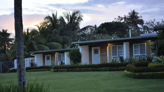 Madang Lodge Hotel | Madang