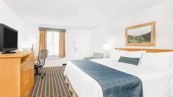 Days Inn Jefferson | Kuzey Karolayna - Boone (ve civarı) - Jefferson