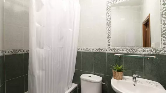 Hostal Condestable | Madrid Özerk Topluluğu - Madrid (ve civarı) - Centro - Malasana