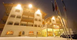 Active Wellnesshotel Diamant | Trentino-Alto Adige - Güney Tirol (il) - Santa Cristina Val Gardena