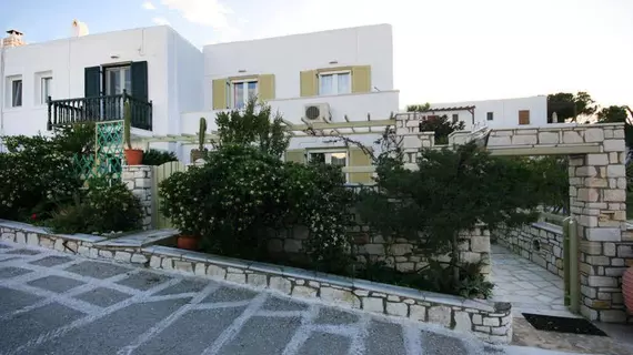 Leonardos Apartments | Ege Adaları - Paros