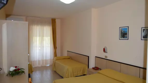 Hotel Cristalda | Puglia - Foggia (il) - Vieste