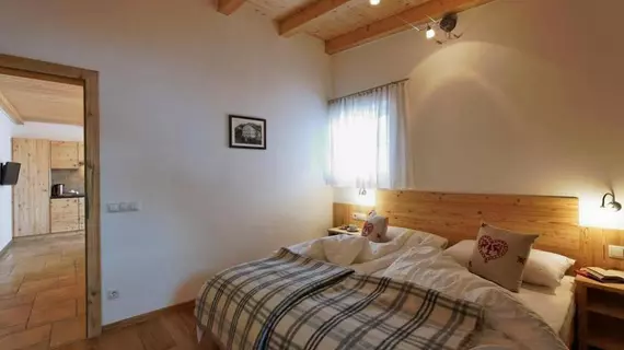 Chalet La Flu Apartments | Trentino-Alto Adige - Güney Tirol (il) - Corvara in Badia