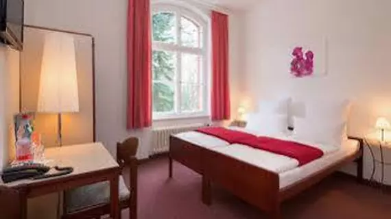 Hotel Morgenland | Berlin (ve civarı) - Steglitz-Zehlendorf - Lichterfelde