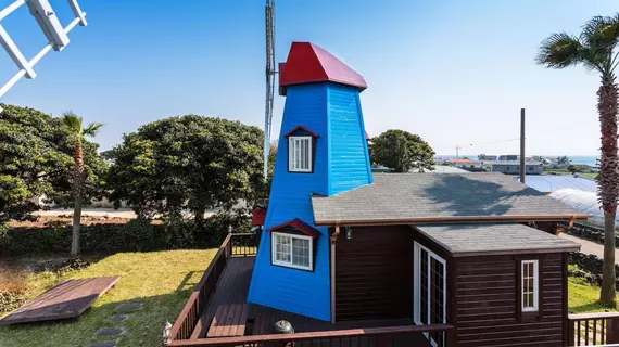 Olle Windmill Pension and Guesthouse | Jeju Adası - Seogwipo - Jungmun