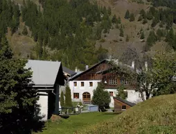 Youth Hostel Sta-Maria | Maloja District - Graubuenden - Val Muestair