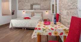 Garden Apartment Hotel | Split-Dalmaçya - Split - Split Eski Kent Bölgesi