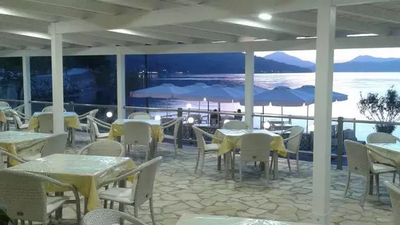 Golden Sunset Hotel | İyon Adaları - Korfu - Korakádes