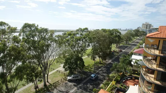 The Esplanade Picnic Point | Queensland - Maroochydore