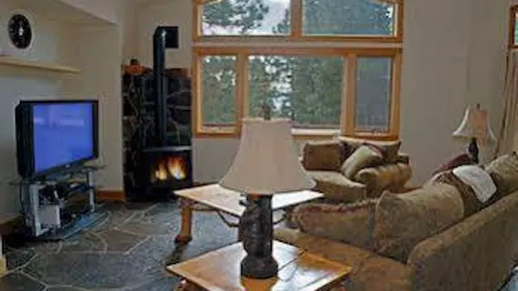 Tahoe City Retreat | Kaliforniya - Lake Tahoe (ve civarı) - Tahoe City