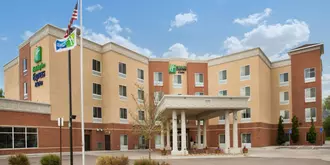 Holiday Inn Express & Suites Denver North - Thornton