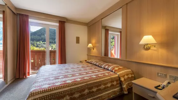 Hotel La Serenella | Trentino-Alto Adige - Trento İli - Moena