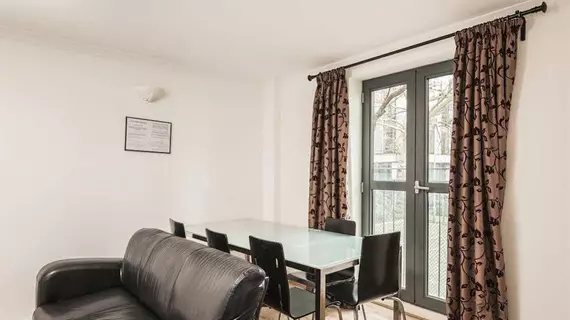 City Stay Aparts - Liverpool Street Apartment | Londra (ve civarı) - London City Center - City of London