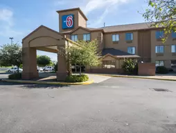 Motel 6 Indianapolis Airport | Indiana - Indianapolis (ve civarı) - Indianapolis