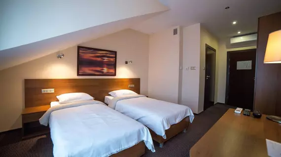 Hotel Sokołowska Airport Modlin | Mazovya Voyvodalığı