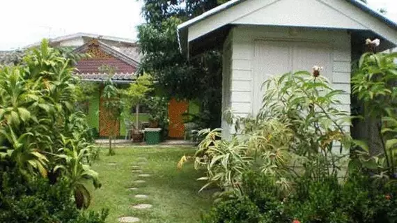 Baan Bua Guest House | Chiang Rai İli - Chiang Rai