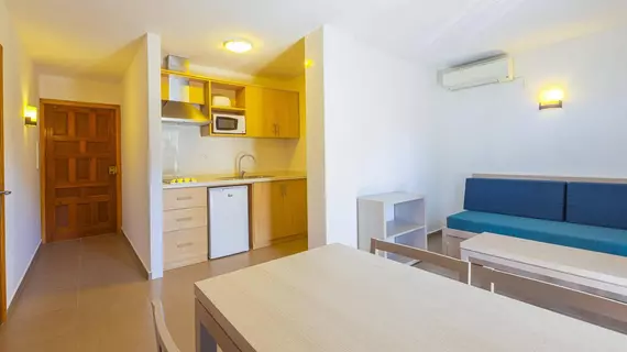 Apartamentos Vistamar II | Balearic Adaları - İbiza Adası - Sant Josep de sa Talaia - Playa d'en Bossa