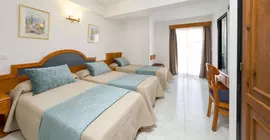 Hostal Marí | Balearic Adaları - İbiza Adası - Sant Antoni de Portmany - West End