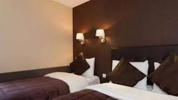 Comfort Hotel Acadie Les Ulis | Ile-de-France - Essonne (bölge) - Villebon-sur-Yvette