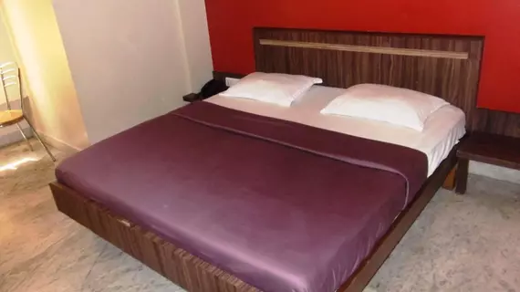 Hotel Lokesh | Maharaştra - Pune Bölgesi - Pune