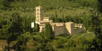 Abbazia San Pietro In Valle