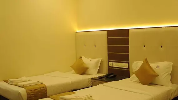 Saibala Grand Hotel | Tamil Nadu - Tiruvallur - Chennai (ve civarı) - Chengalpattu - Pallavaram