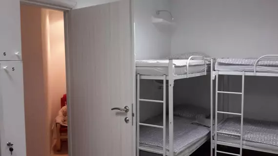 Etaji Hostel | Sverdlovsk Federal Bölgesi - Yekaterinburg (ve civarı) - Yekaterinburg