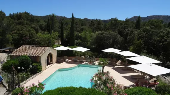 Hotel La Bastide d'Eygalières | Provence - Alpes - Cote d'Azur - Bouches-du-Rhone (bölge) - St.-Remy-de-Provence (ve civarı) - Eygalieres